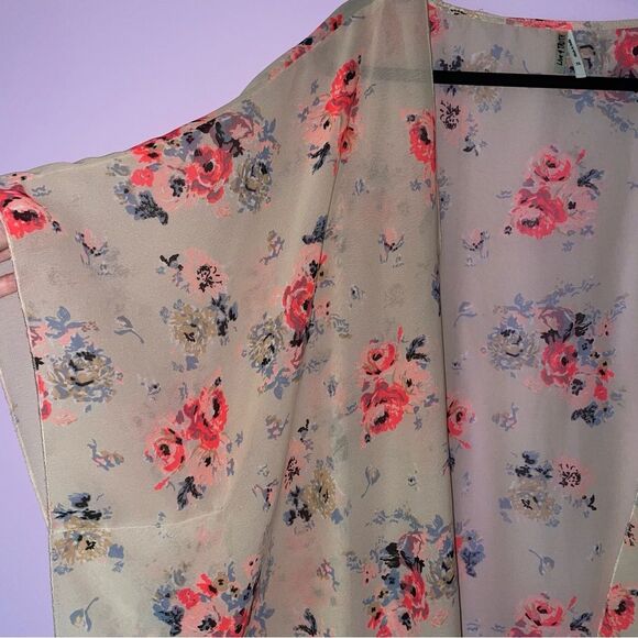 Live 4 Truth 3X Kimono Chiffon Cream Open Front Cardigan Pink Floral - Picture 2 of 10